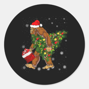 Pegatina Redonda Pie grande con árbol de navidad Sasquatch Creyente