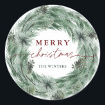 Pegatina Redonda Pine Tree Wreath Merry Christmas<br><div class="desc">Los Navidades de guirnaldas de pino marcan el Pegatina redondo clásico con nombre. Para una personalización más avanzada de este diseño,  haga clic en el BOTÓN HERRAMIENTA DE DISEÑO AZUL. También están disponibles los elementos coincidentes.</div>