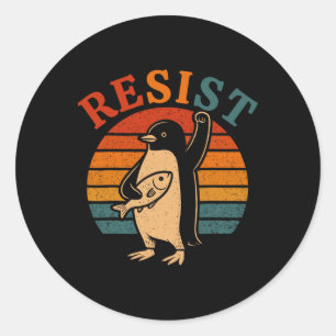 Pegatina Redonda Pingüino gracioso resiste a los pingüinos en prote