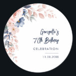 Pegatina Redonda Pink Floral 70th Birthday Party Botanical<br><div class="desc">Presentamos a nuestro Pegatina Elegante Floral Birthday, el acompañamiento perfecto para cualquier celebración de cumpleaños que requiera un toque extra de gracia y sofisticación! Con un compromiso de elegancia subestimada, nuestros pegatinas cuentan con un elegante diseño floral que añade un delicado encanto sin abrumar el ojo. Los suaves tonos rosas...</div>