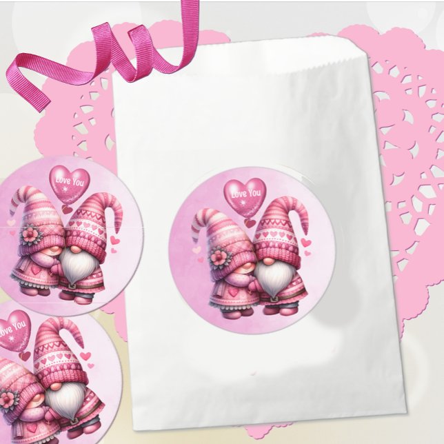 Pegatina Redonda Pink Gnome Valentine Couple (Subido por el creador)