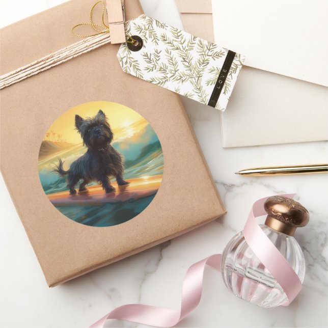 Pegatina Redonda Pintado de surf Affenpinscher Beach (Regalar)