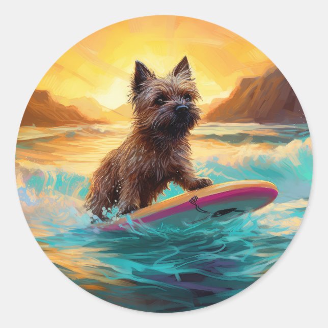 Pegatina Redonda Pintura de Cairn Terrier Beach Surfing (Anverso)