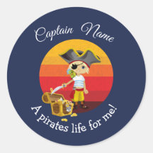 Pirata de Fiesta de niño náutico al atardecer