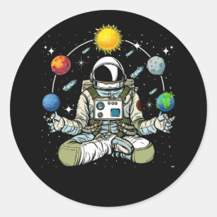 Pegatina Redonda Planetas de yoga Zen, astronauta de Lotus Meditati