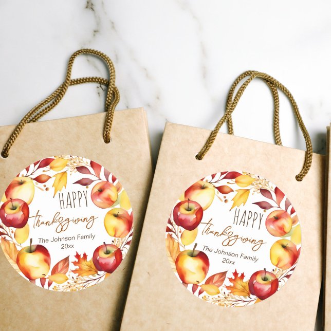 Pegatina Redonda Plantilla de guirnalda de manzana feliz de Acción  (Happy Thanksgiving watercolor apple and leave wreath favor gift stickers)