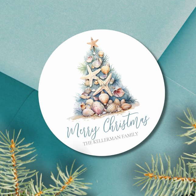Pegatina Redonda Playa del Árbol de Navidad (Christmas Tree Beach Classic Round Sticker)