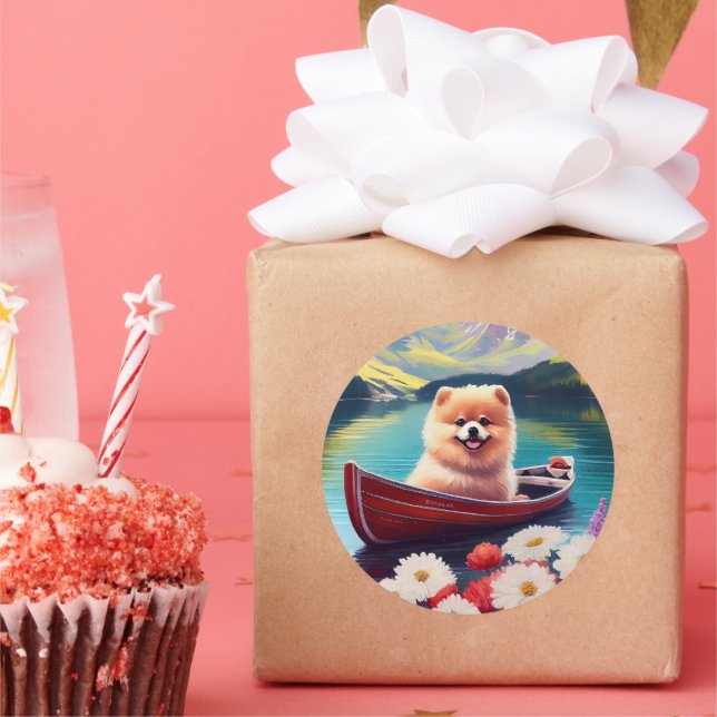 Pegatina Redonda Pomeranian sobre un remo: Una aventura escénica (Fiesta)