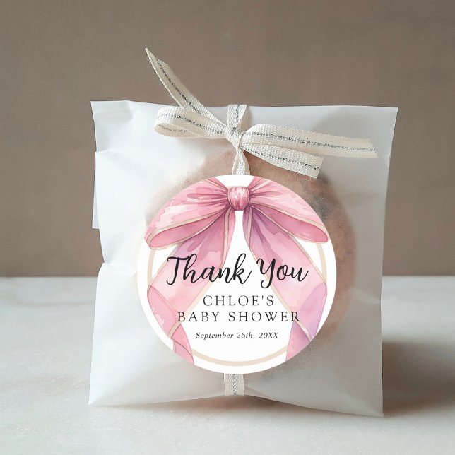 Pegatina Redonda Posh Pink Coquette Bow Baby Shower (Subido por el creador)