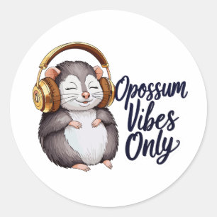 Pegatina Redonda Possum con audífonos - Solo vibraciones Opossum