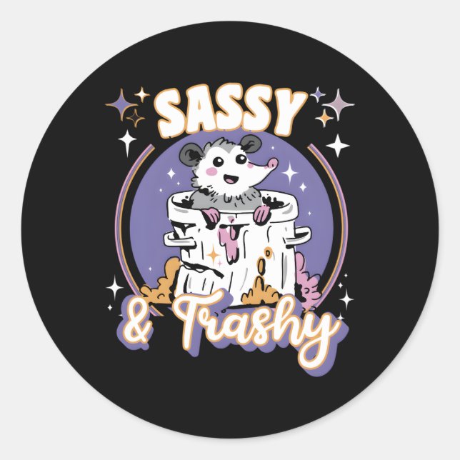 Pegatina Redonda Possum Sassy Trashy Possum (Anverso)