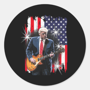 Pegatina Redonda Presidente Trump Tocando Guitarra Con Grupo De Ban