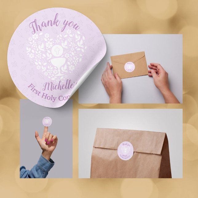 Pegatina Redonda Primer Chica de la Santa Comunión Lavender (Use these personalized thank you stickers to simplify your First Holy Communion celebration)