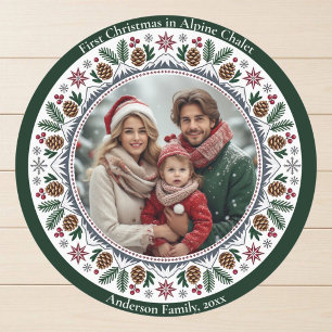 Pegatina Redonda Primera Navidad Chalet Alpino Foto Familiar Nórdic