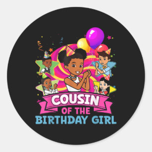 Pegatina Redonda Primo La Fiesta De Cumpleaños De La Niña Muñeca Ro
