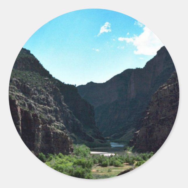 Pegatina Redonda Puerta del Monumento Nacional de los Dinosaurios d (Anverso)