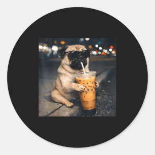 Pegatina Redonda Pug divertido bebiendo café helado meme de perro l