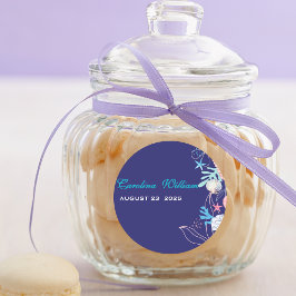 Pegatina Redonda Púrpura una pequeña perla bajo la ducha de bebé de