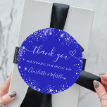 Pegatina Redonda Purpurina de plata azul real gracias boda<br><div class="desc">El azul es un fondo clásico de color azul real y el azul es desigual. Decorada con purpurinas de plata falsa,  chispas y un corazón. Personalice y agregue sus nombres. Con el texto: Gracias por compartir nuestro día especial.</div>