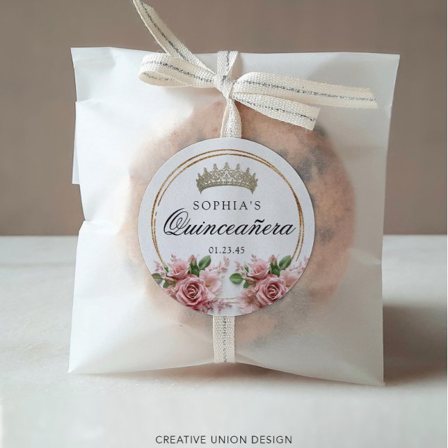 Pegatina Redonda Quinceañera Pink Rose Crown Birthday Favor (Subido por el creador)