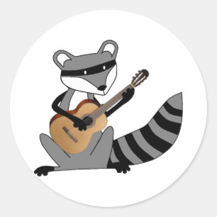 Pegatina Redonda Raccoon tocando la guitarra