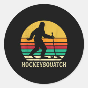 Pegatina Redonda Regalo divertido de Sasquatch de hockey Pie grande