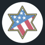 Pegatina Redonda Regalos judíos-estadounidenses para Hanukkah<br><div class="desc">Den estos regalos judíos norteamericanos mientras Hanukkah se presenta a la familia y amigos para que los usen todo el año mostrando orgullo patriótico judío. ¡Qué símbolo tan único de la bandera estadounidense en una estrella de David!</div>