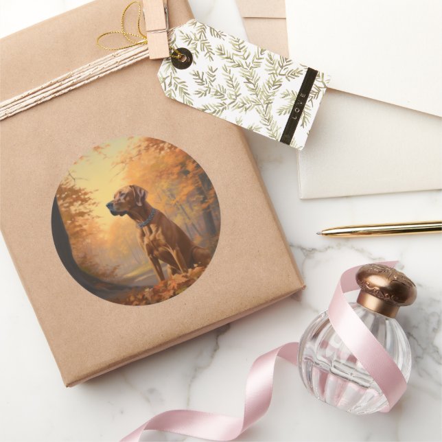 Pegatina Redonda Regreso de Rodesia en otoño inspira caída de hojas (Regalar)