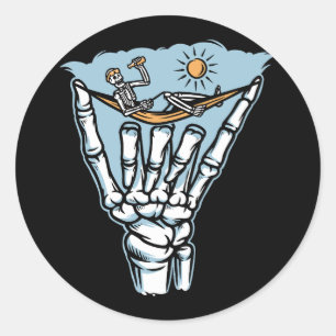 Pegatina Redonda Relajación del esqueleto a mano gigante