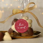 Pegatina Redonda Relax Script Love is Sweet Editable Color Boda<br><div class="desc">Pegatina de favores de boda con las palabras "amor es dulce" en un guión cursivo relajante en blanco contra un color de fondo editable (haga clic en personalizar para acceder). Personalízalo reemplazando el texto del marcador de posición. Para obtener más opciones como cambiar el tipo de letra y su tamaño/color,...</div>