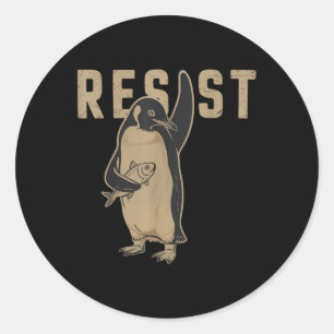 Pegatina Redonda Resistir al pingüino _ Mano afuera _ Protesta de p