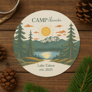 Pegatina Redonda Retiro de fin de semana de campamento ruso Bachelo