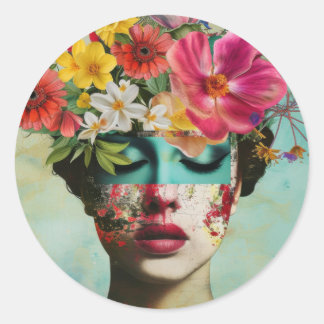 Pegatina Redonda Retrato de mujer con flores de moda en la cabeza. 