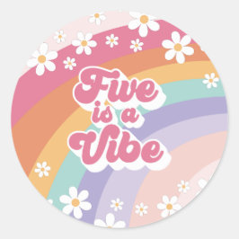 Pegatina Redonda Retro Rainbow Five es una Vibra Cumpleaños 5