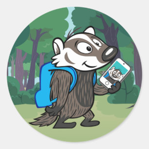 Pegatina Redonda Ricky Raccoon   Selfie de Boomer Badger