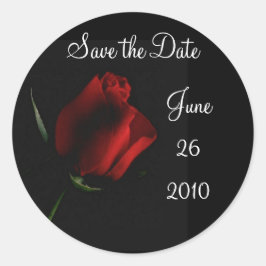 Pegatina Redonda Rosa roja sobre el personalizar negro