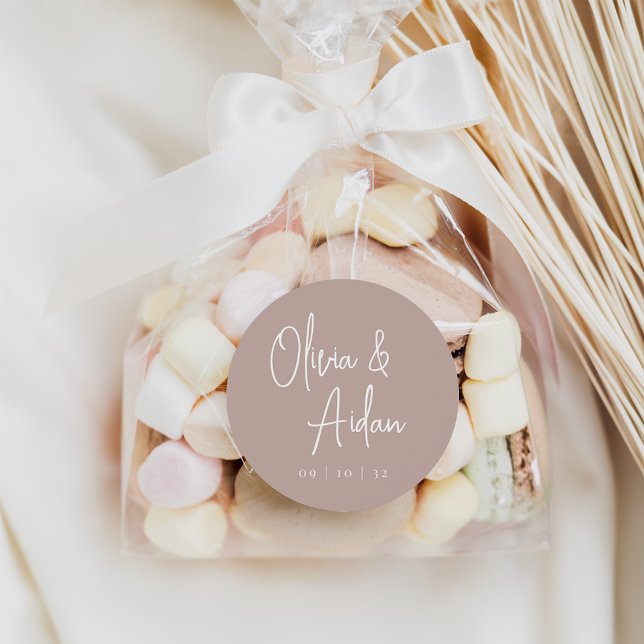 Pegatina Redonda Rosa Taupe | Boda de escritura manuscrita moderna (Subido por el creador)