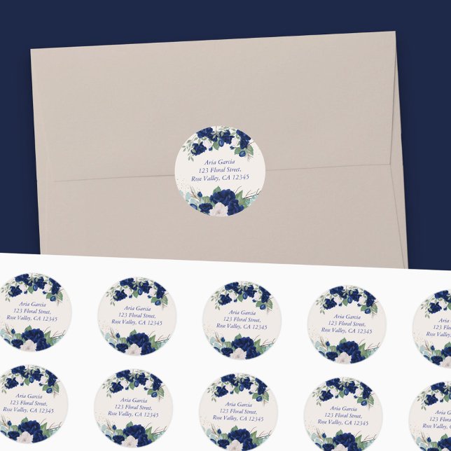 Pegatina Redonda Rosas azules reales y dirección de Eucalytus (Floral address labels with royal blue and ivory roses from my Royal Roses collection)