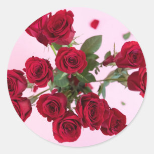 Pegatina Redonda Rosas rojas sobre elegante clásico romántico redon