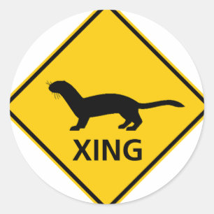 Pegatina Redonda Rótulo de la carretera Weasel / Ferret Crossing Hi
