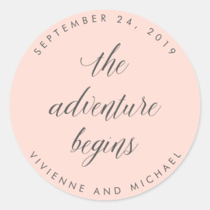 Pegatina Redonda Rubor Pink with Grey The Adventure empieza Boda