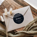 Pegatina Redonda Rustic String Lights Gracias Favor De La Boda<br><div class="desc">Este estilo rústico de luces de cuerdas gracias a la boda favorece el pegatina redondo clásico, perfecto para un boda moderno. El diseño presenta bonitas luces de cuerda pintadas a mano en un fondo azul oscuro. Haga que el pegatina le asigne las etiquetas propias, incluyendo sus nombres, el evento (si...</div>