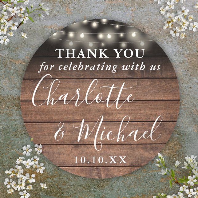 Pegatina Redonda Rustic Wood String Lights Wedding Favor de la boda (Rustic Wood String Lights Wedding Favor Thank You Classic Round Sticker)