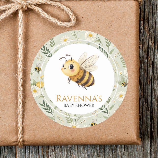 Pegatina Redonda Sage Green Wildflower Bee Custom Name Baby Shower (Subido por el creador)