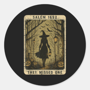 Pegatina Redonda Salem 1692 Bruja de Halloween Que Perdieron Un Tar