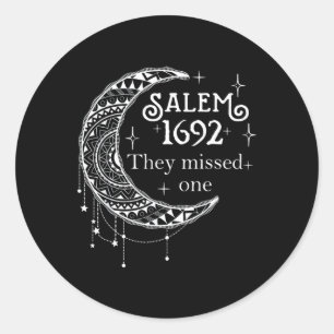 Pegatina Redonda Salem 1692 Se Perdieron Uno - Salem Witch 1692 Hal