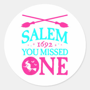 Pegatina Redonda Salem Witch Trials 1692 Perdiste A Una Bruja Hallo