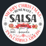 Pegatina Redonda Salsa Homemade Merry Christmas Name Jar lid<br><div class="desc">Un pegatina casero de Salsa con el nombre "Feliz Navidad",  año y diseño de verduras. Se puede usar para tus regalos caseros de salsa,  tu pequeña empresa,  eventos,  sin fines de lucro,  etc. para marketing promocional,  regalos de agradecimiento al cliente,  etc. ¡Diviértete!</div>