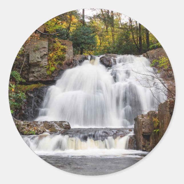 Pegatina Redonda Salto de Hawk en otoño (Anverso)