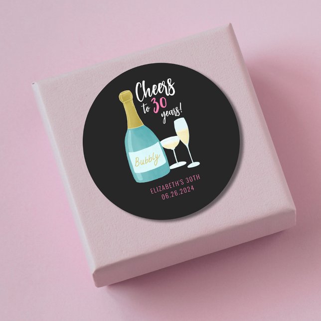 Pegatina Redonda Saludos a los 30 años, burbujeante fiesta de 30 añ (Cheers to 30 years round sticker. Perfect for bubbly filled 30th birthday celebrations.)
